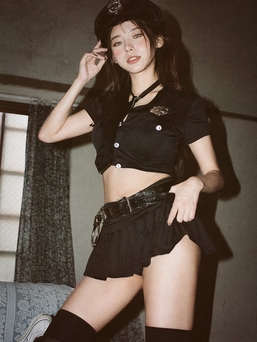 Soft Airy 35mm Portrait example image